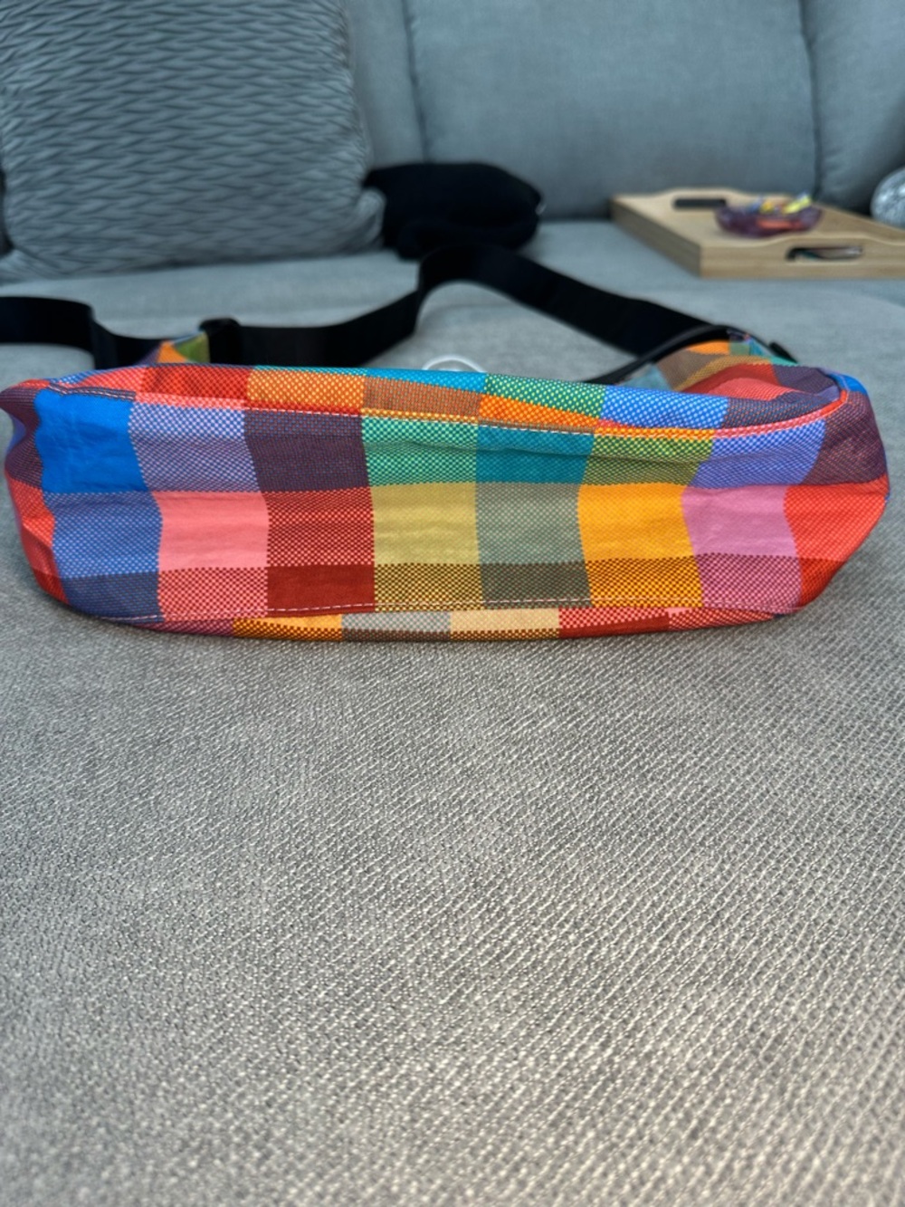 BAGGU x UO Exclusive Madras Print Medium Nylon Crescent - Picture 9 of 9